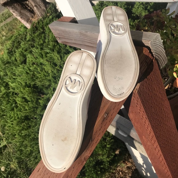 SOLD Michael Kors Slip-On Sneakers in Blush Sz 6 - Picture 8 of 8